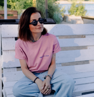 T-shirt - duży COFFEE LOVER na brudnym różu