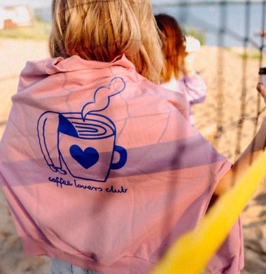 Bluza - duży COFFEE LOVERS na BRUDNYM RÓŻU