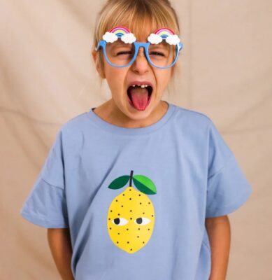 T-Shirt oversize Don't Grow Up CYTRYNA na niebieskim